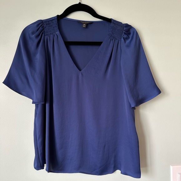 Banana Republic Women’s Satin Flutter Sleeve Top in Blue - Picture 2 of 7